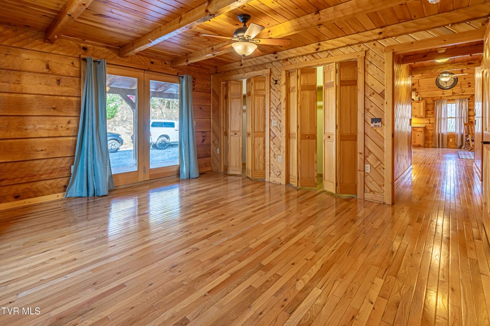Photo #26: 20903 Azen Road