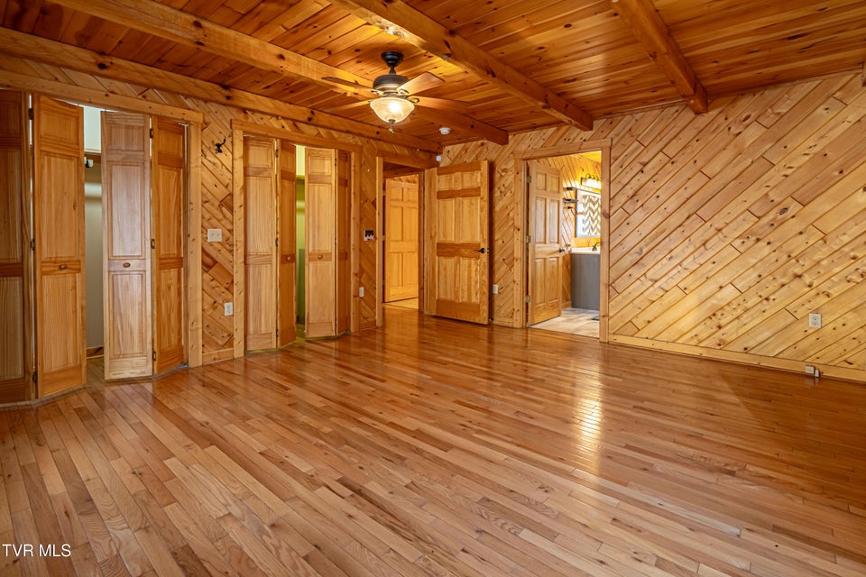 Photo #27: 20903 Azen Road