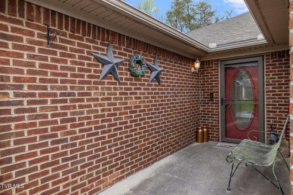 Photo #4: 253 Crockett Drive