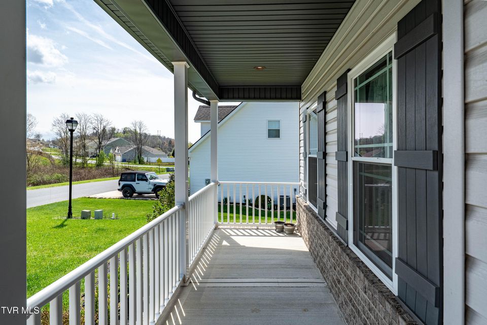 Photo #10: 1177 Lemongrass Drive