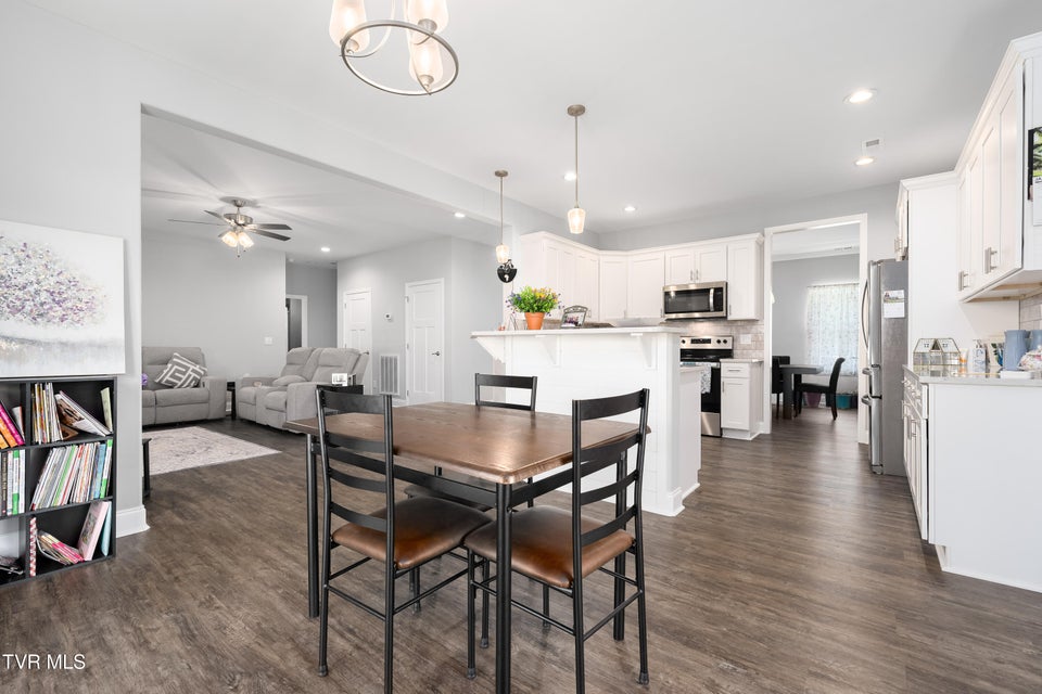 Photo #27: 1177 Lemongrass Drive