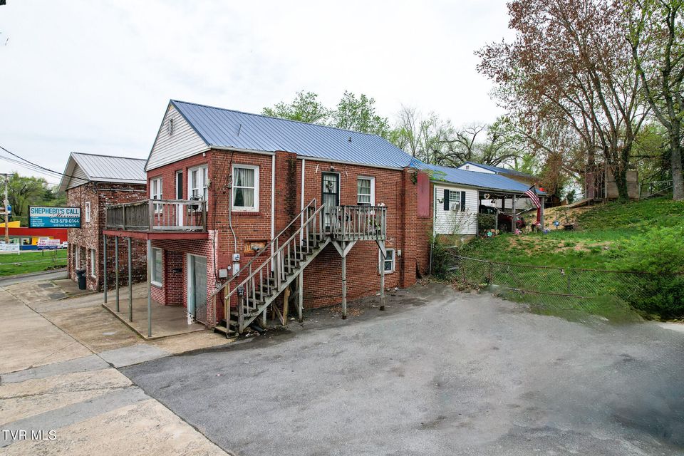 Photo #2: 1416 Lynn Garden Drive