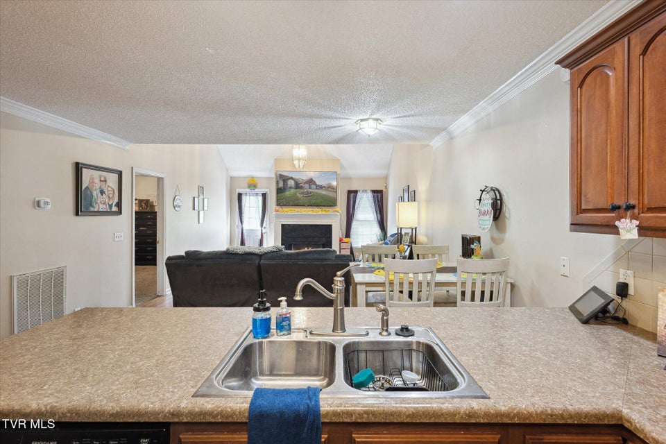 Photo #10: 4206 Nickleby Court