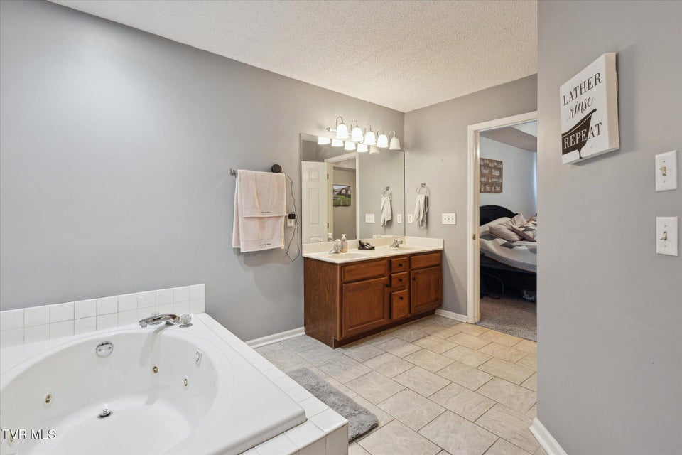 Photo #15: 4206 Nickleby Court