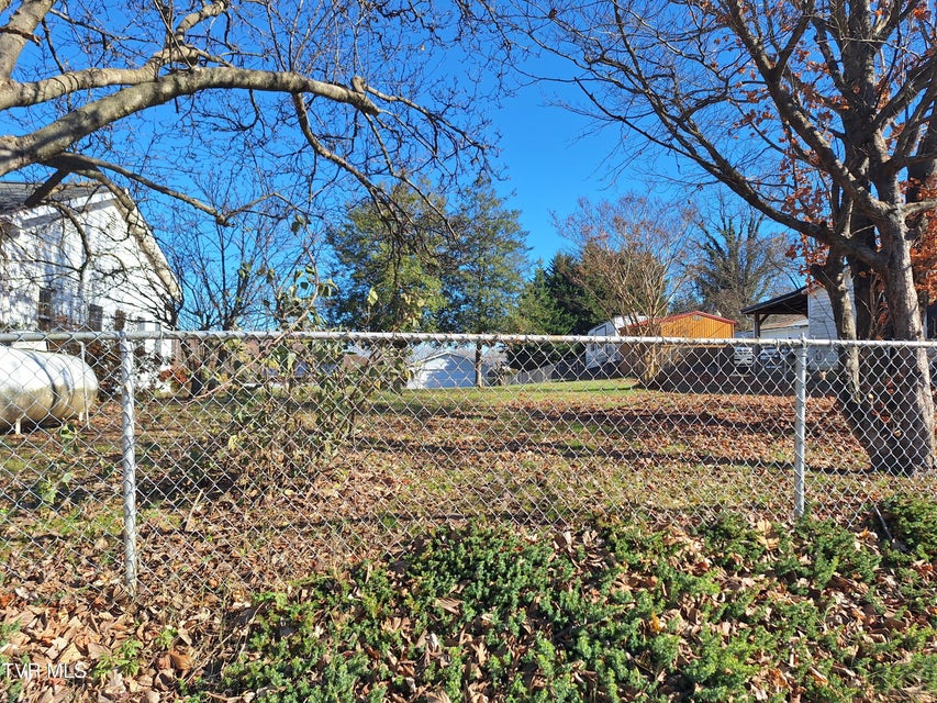 Photo #10: 949 Fairview Avenue