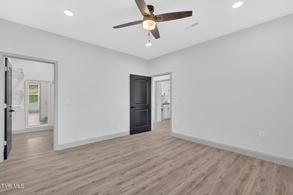 Photo #8: 619 Barton Street