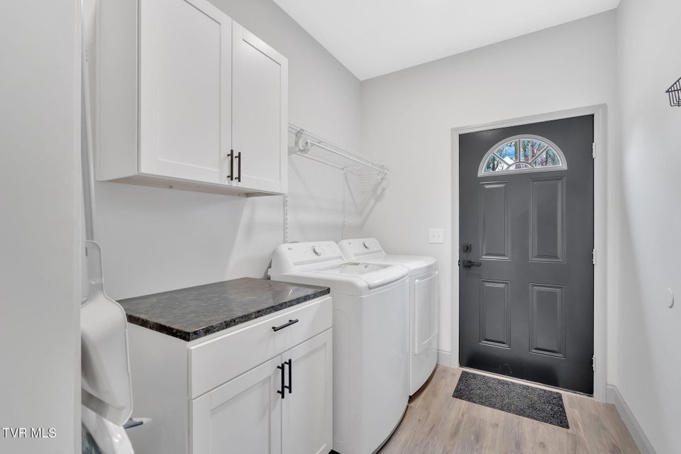 Photo #15: 619 Barton Street