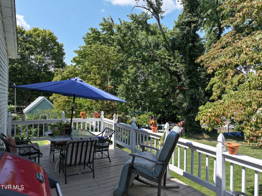 Photo #5: 402 Irish Street