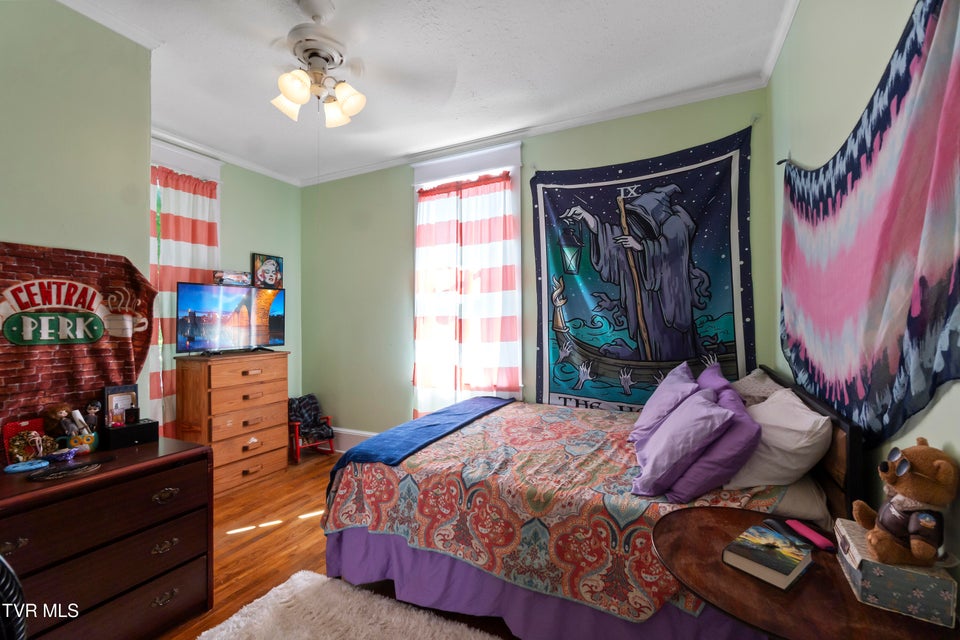 Photo #43: 402 Irish Street