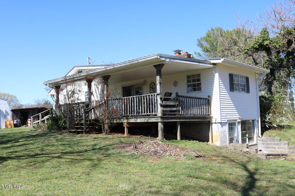 Photo #11: 875 Pates Hill Road