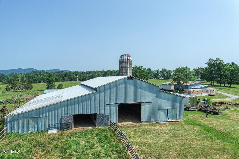Photo #55: 4135 Ottway Road