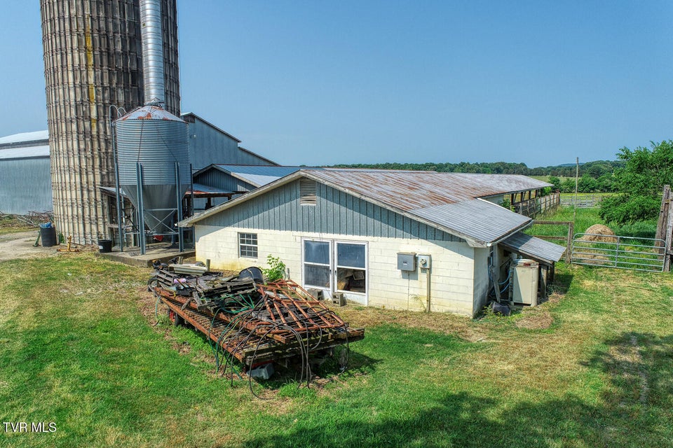 Photo #72: 4135 Ottway Road
