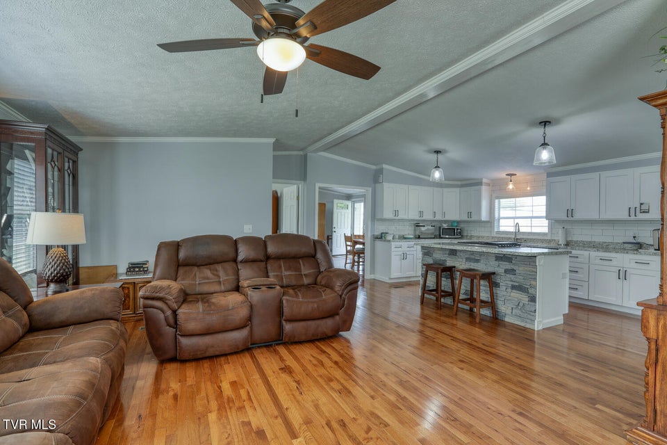 Photo #28: 4135 Ottway Road
