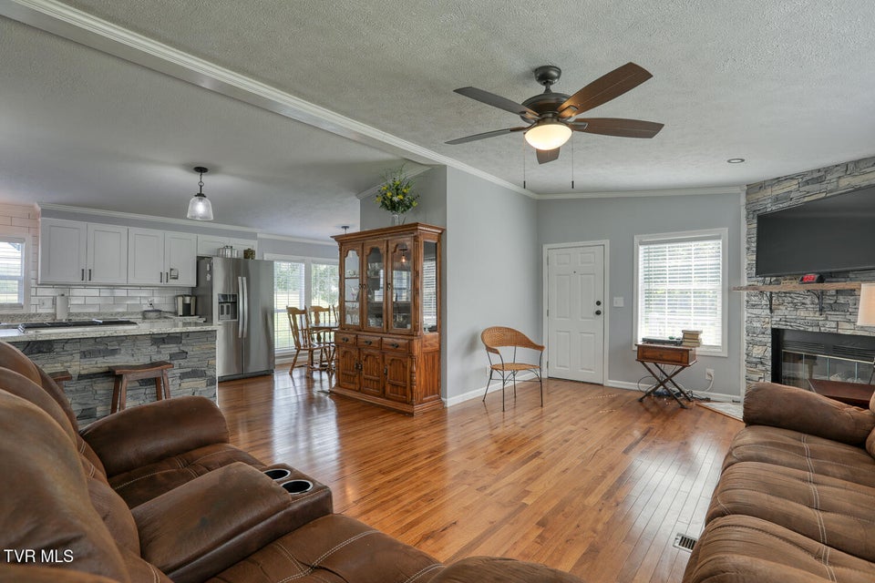 Photo #27: 4135 Ottway Road