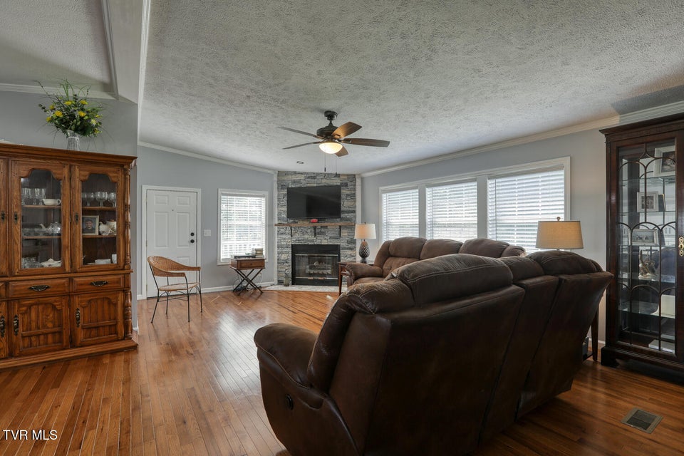 Photo #25: 4135 Ottway Road