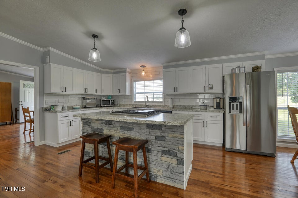 Photo #13: 4135 Ottway Road