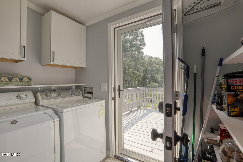 Photo #35: 4135 Ottway Road