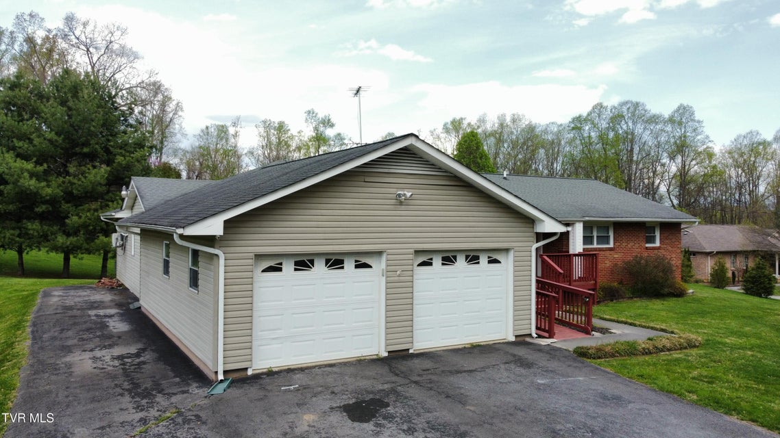 Photo #3: 158 Taylortown Road