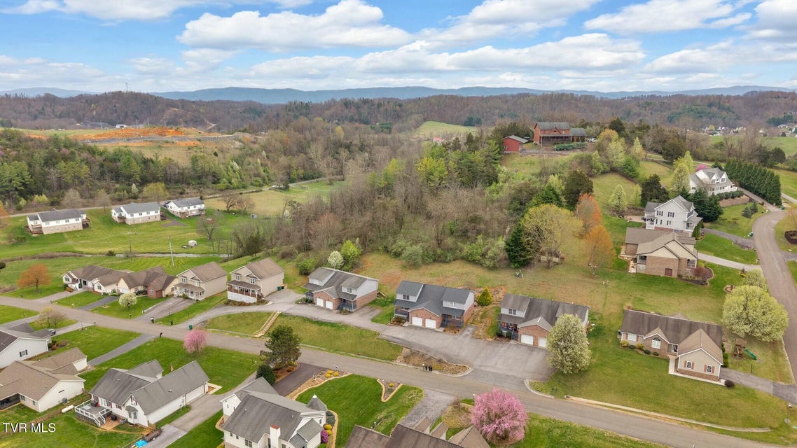 Photo #6: 20802 Meadowbrook Drive