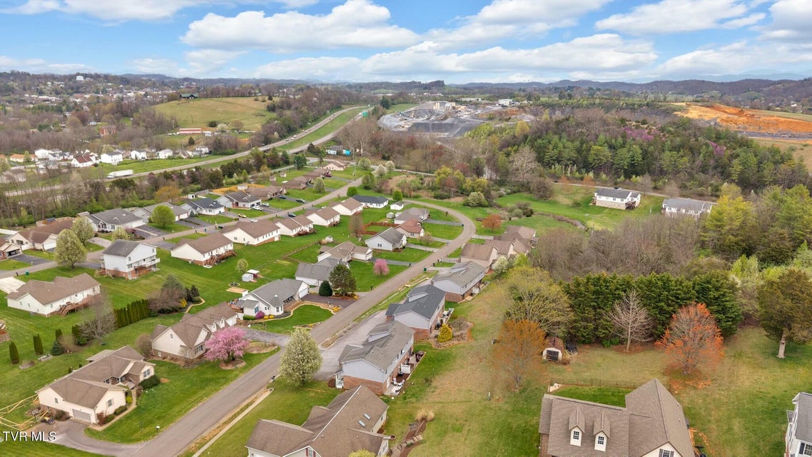 Photo #8: 20802 Meadowbrook Drive