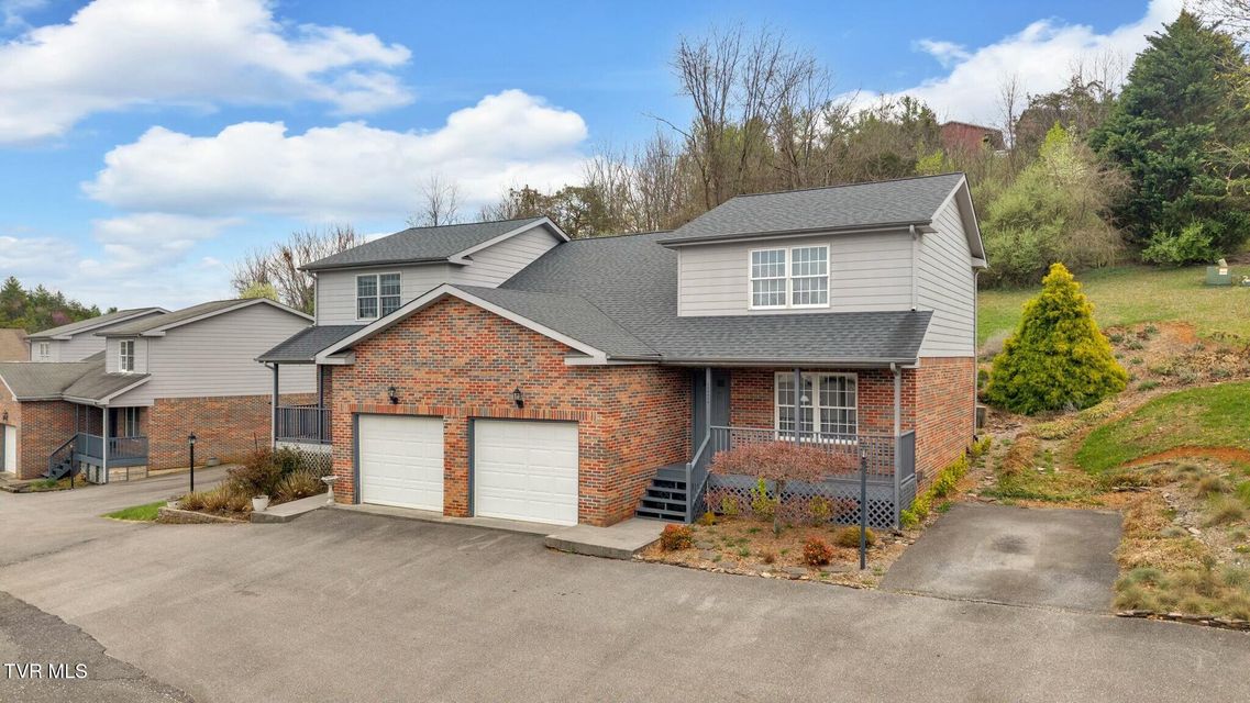 Photo #13: 20802 Meadowbrook Drive