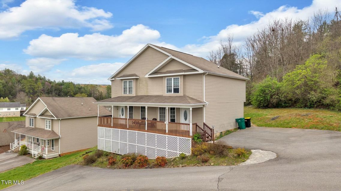 Photo #17: 20802 Meadowbrook Drive