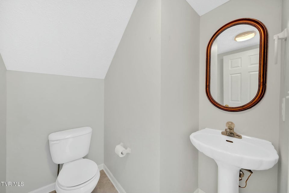 Photo #26: 20802 Meadowbrook Drive