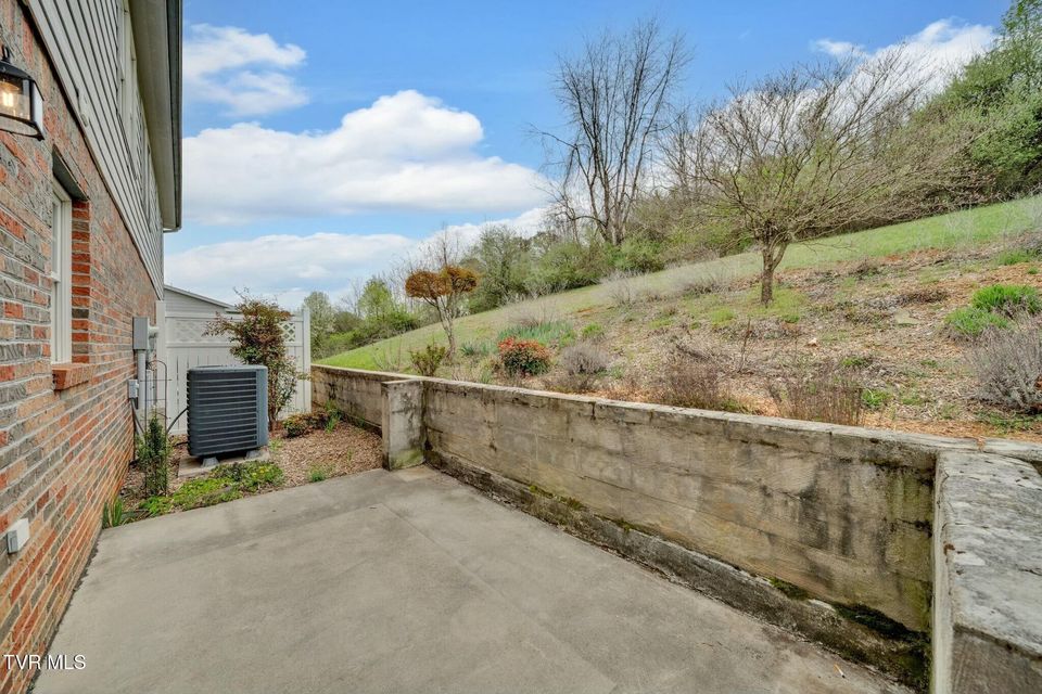 Photo #30: 20802 Meadowbrook Drive