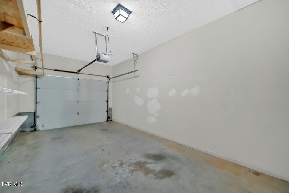Photo #31: 20802 Meadowbrook Drive
