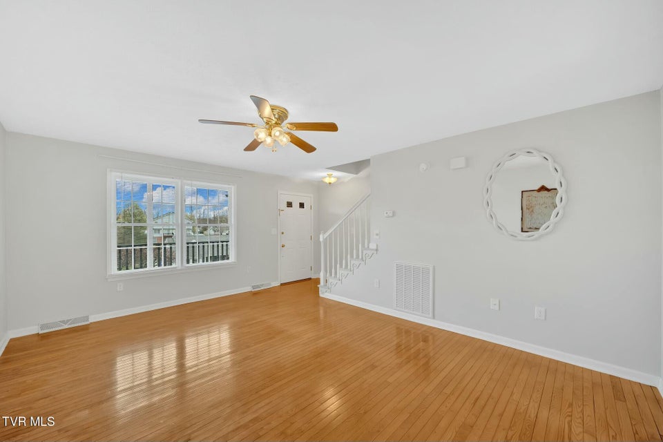 Photo #32: 20802 Meadowbrook Drive