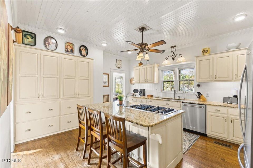 Photo #11: 1604 Morningside Drive