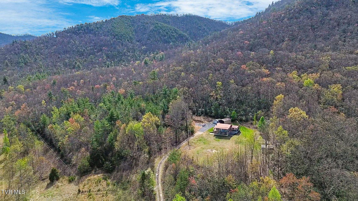 Photo #47: 975 Round Knob Road