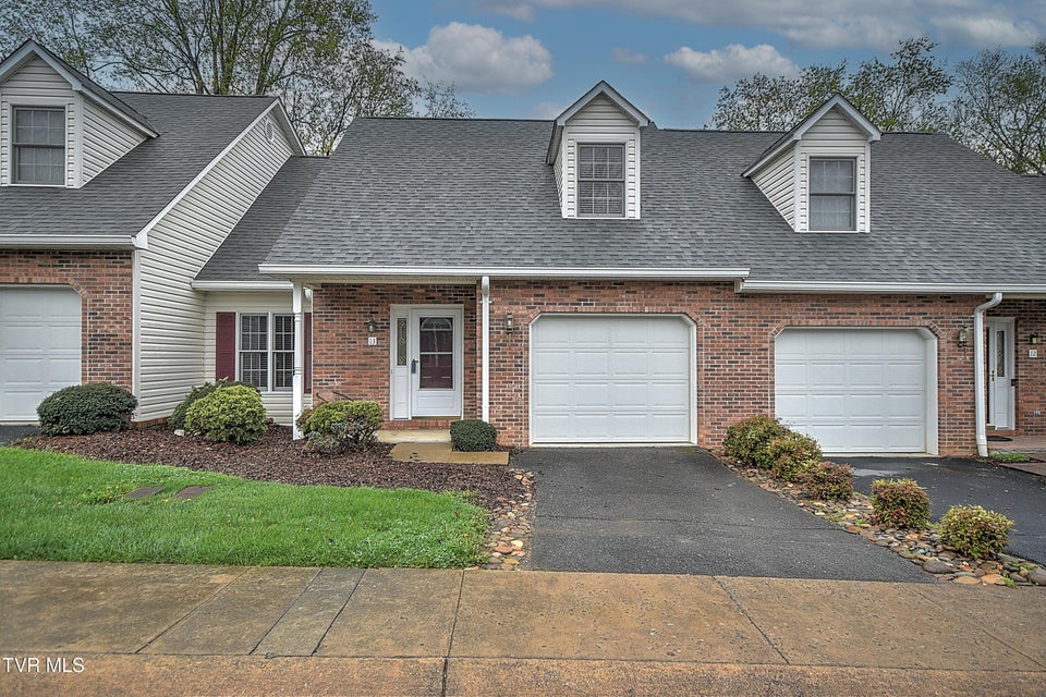 Photo #3: 13 Cherokee Ridge Court