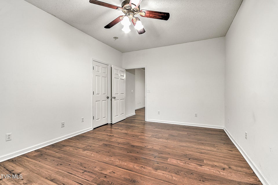 Photo #22: 13 Cherokee Ridge Court