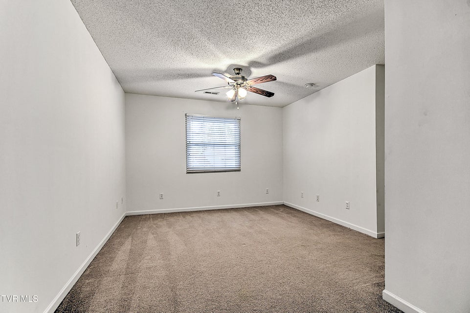 Photo #27: 13 Cherokee Ridge Court