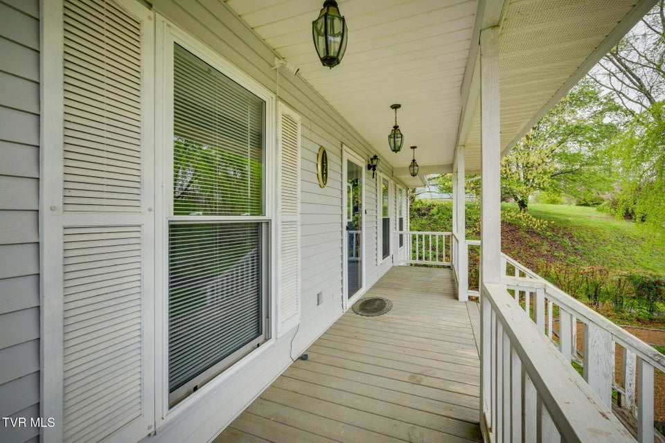 Photo #5: 120 Lynnwood Drive