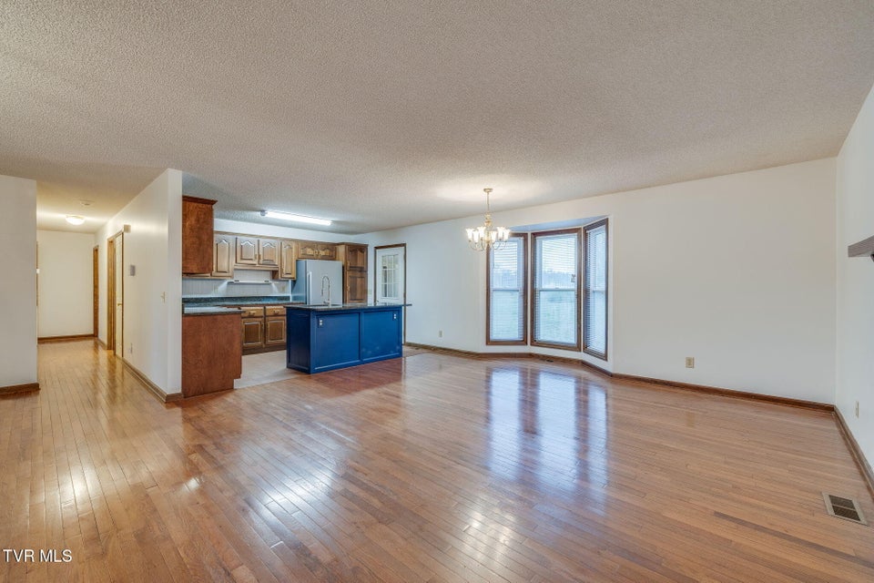 Photo #9: 120 Lynnwood Drive
