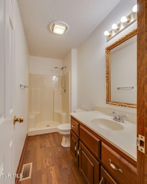 Photo #17: 120 Lynnwood Drive