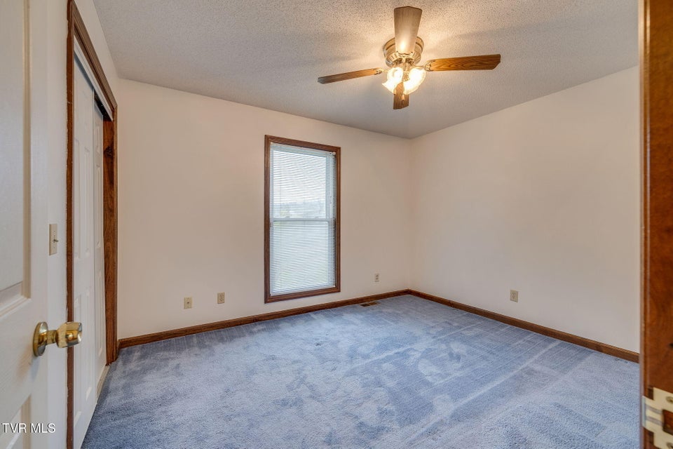 Photo #18: 120 Lynnwood Drive