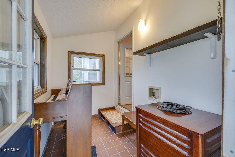 Photo #27: 120 Lynnwood Drive