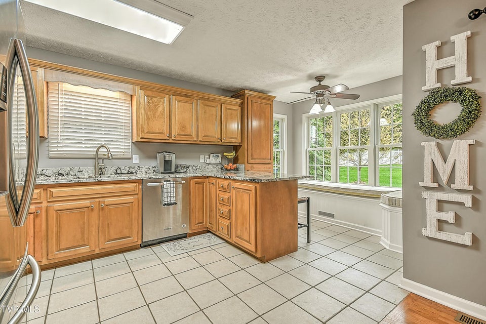 Photo #8: 120 Sunnyfield Drive Drive