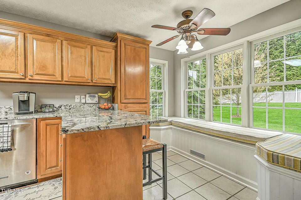 Photo #10: 120 Sunnyfield Drive Drive