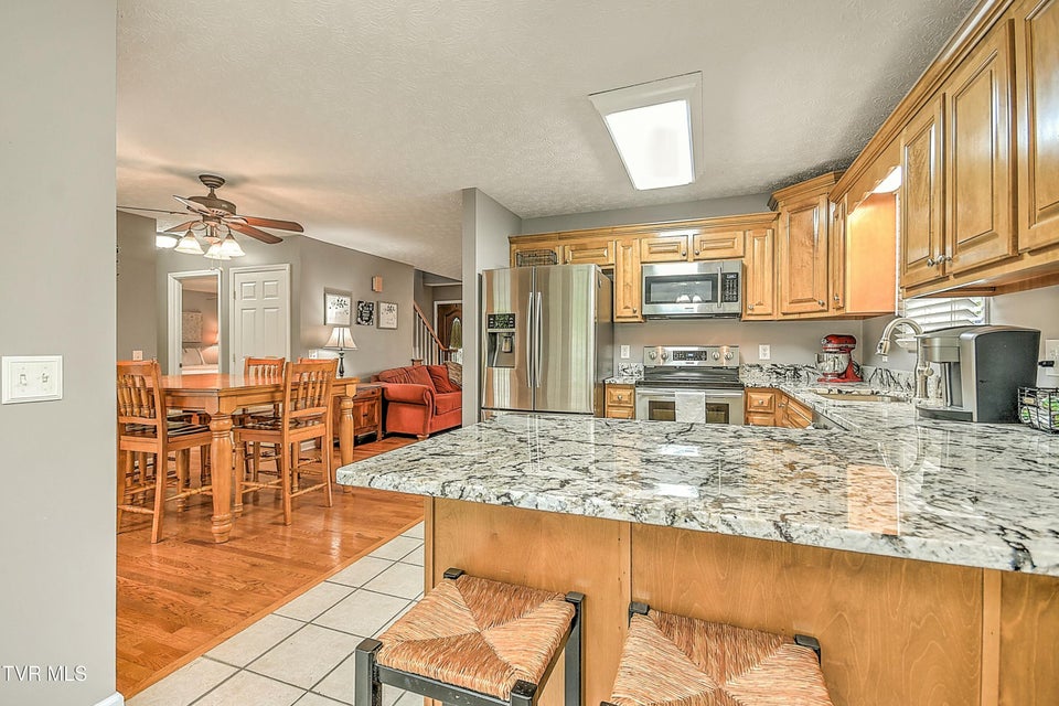 Photo #16: 120 Sunnyfield Drive Drive