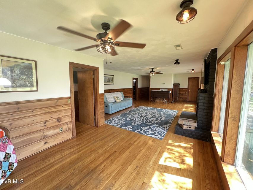 Photo #11: 214 Susong Lane