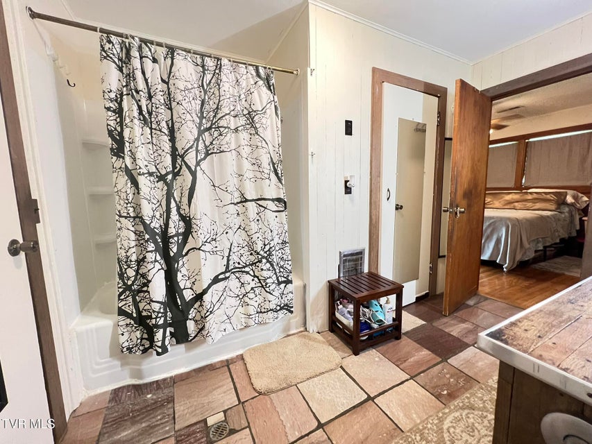 Photo #30: 214 Susong Lane