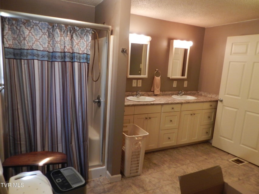 Photo #7: 14930 Kingsport Highway