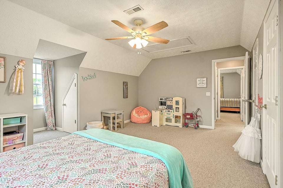 Photo #33: 120 Sunnyfield Drive Drive