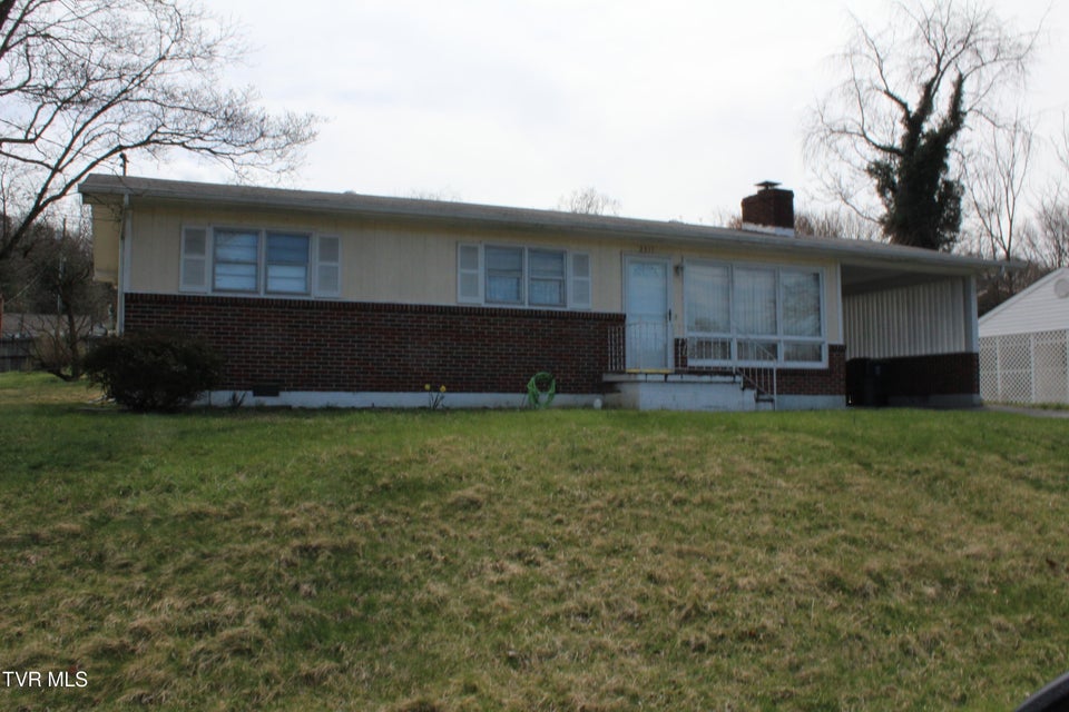 Photo #2: 2311 Bay Street Street