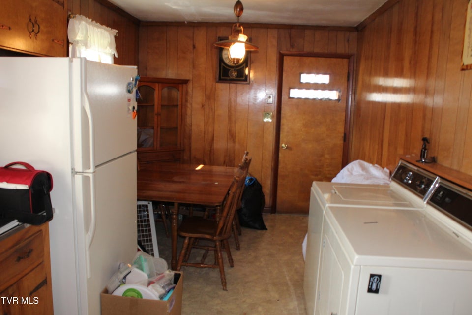 Photo #6: 2311 Bay Street Street