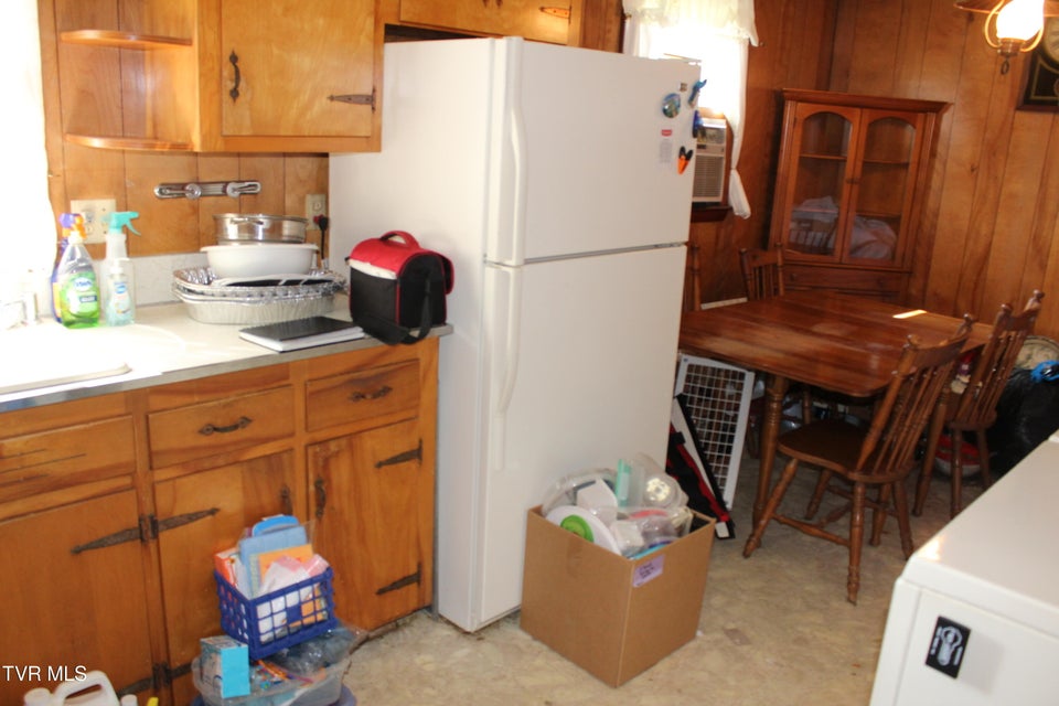 Photo #7: 2311 Bay Street Street